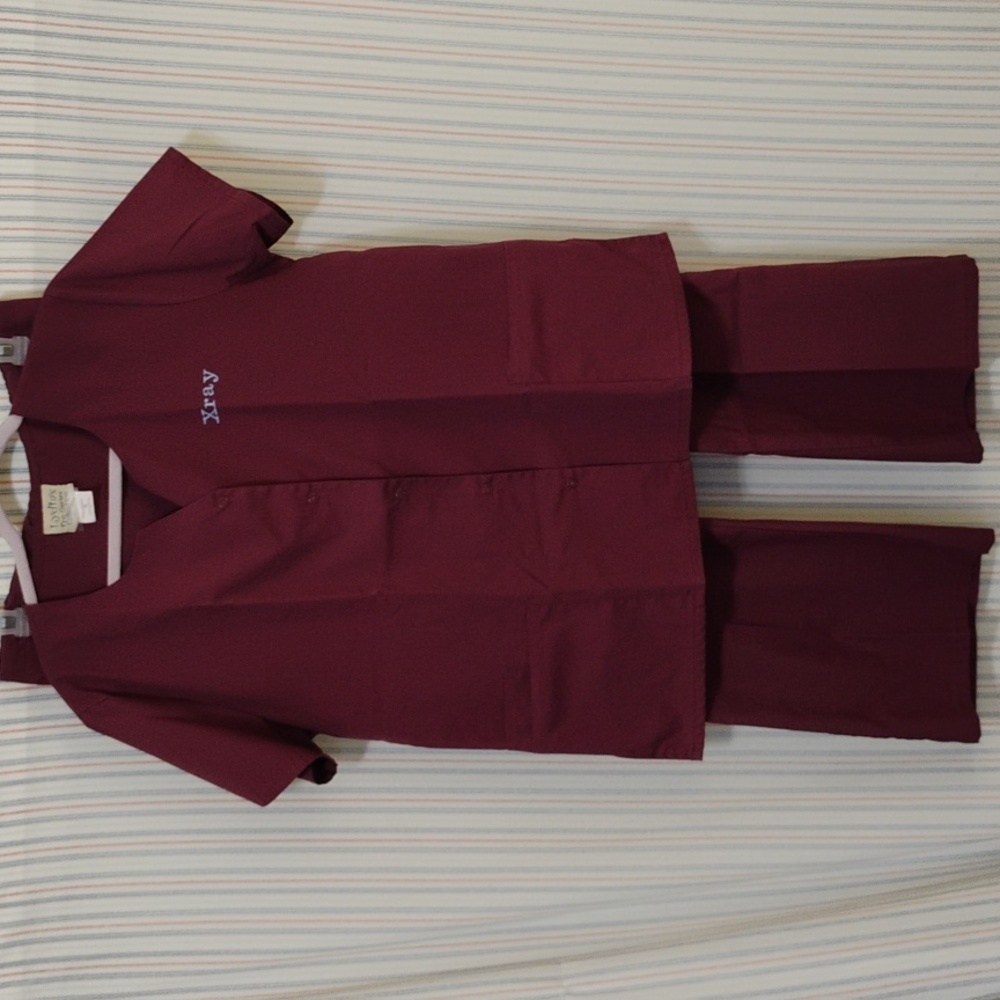 *3 Sets* Lydia Pro-Series Collection Scrubs                   Tops M  Pants S - Picture 5 of 16
